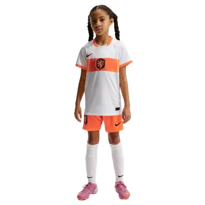 Nike Nederland Minikit Uit 2026-2028 kleuters wit - compleet 3-delig kleuters uittenue Oranje Rising WK 2026