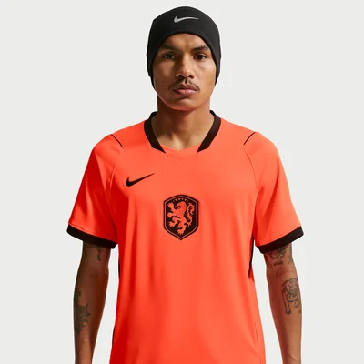 Nederlands Elftal thuisshirt 2026/2028 (voorkant, oranje met zwarte accenten)